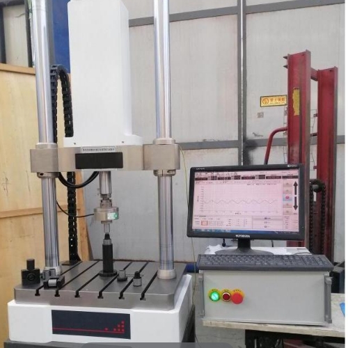 0下頜骨咬合力試驗機 電子式動靜態(tài)試驗主要由一臺主機、全數(shù)字單通道伺服控制器以及計算機打印機、相關(guān)試驗軟件、其它必要的附件等組成。.png